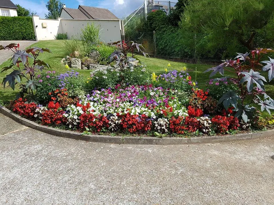 Création d'allée et de cours à Vaupillon
